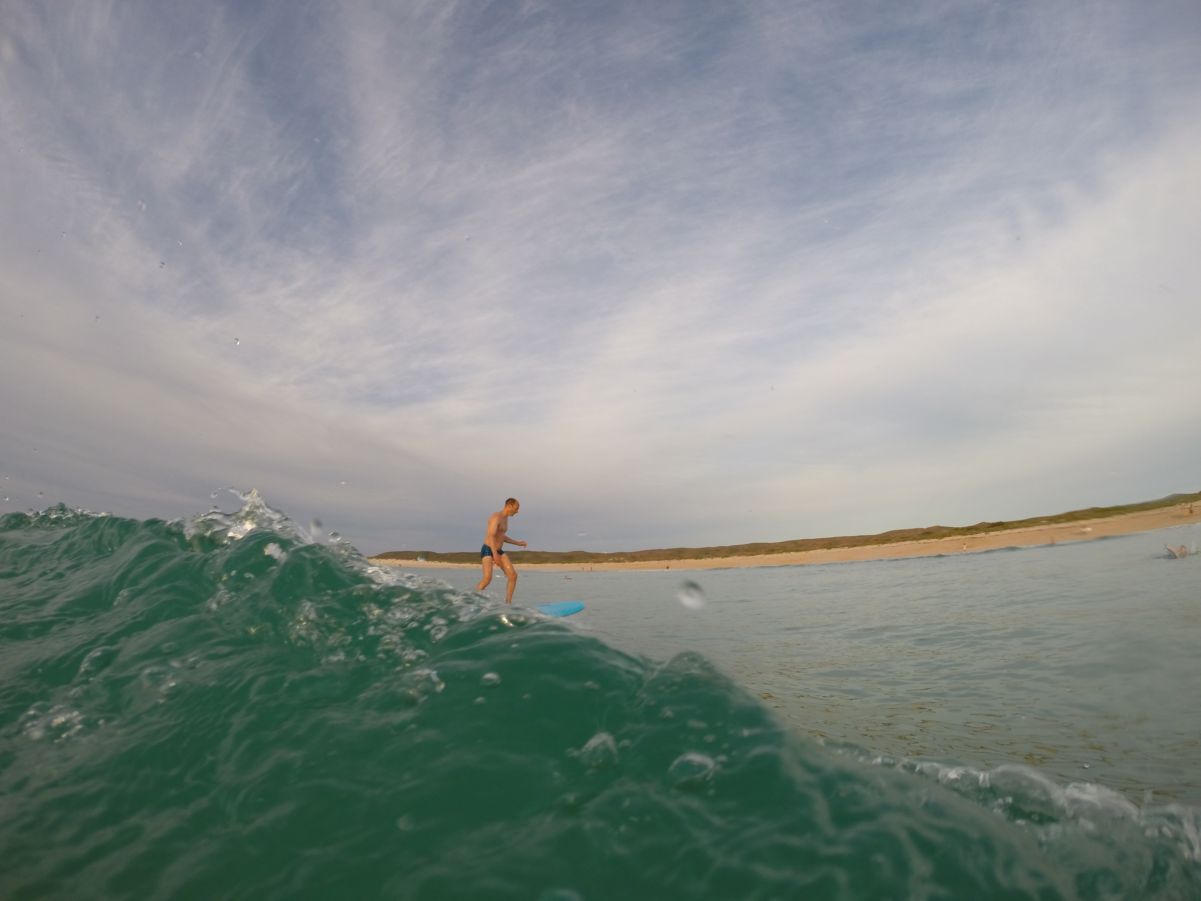 Learn to Surf Exmouth / Wobiri